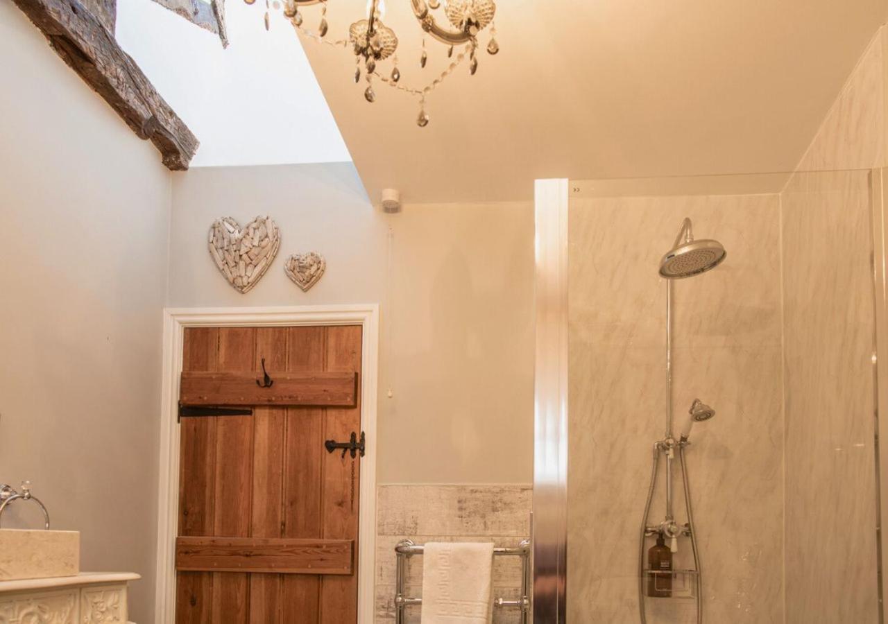 Charming 2 Bed House In Tewkesbury Centre Exterior foto