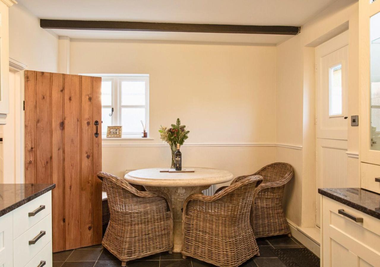 Charming 2 Bed House In Tewkesbury Centre Exterior foto