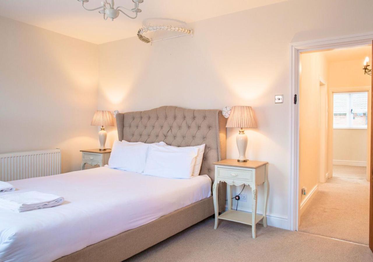 Charming 2 Bed House In Tewkesbury Centre Exterior foto